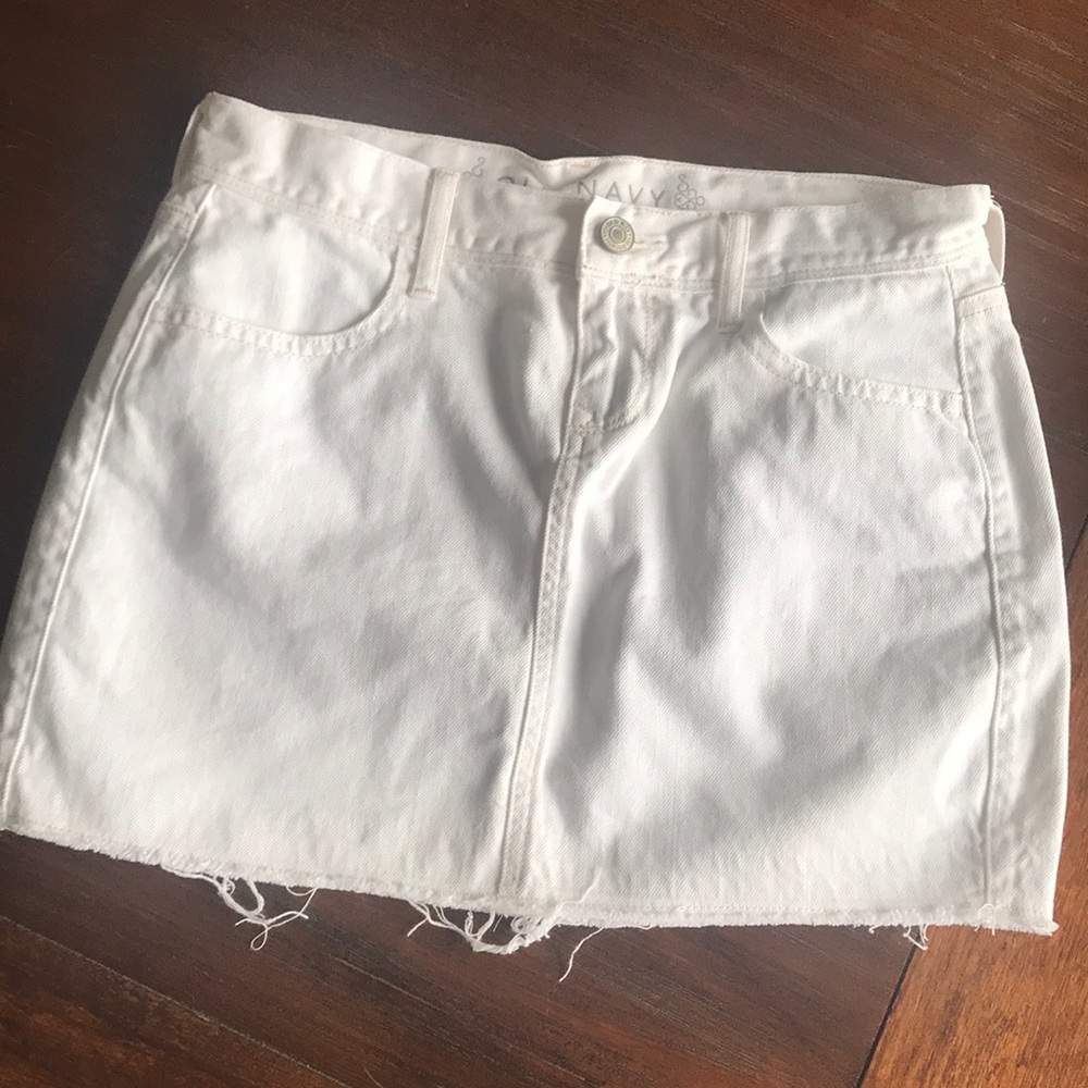 White denim skirt, size 0, old navy